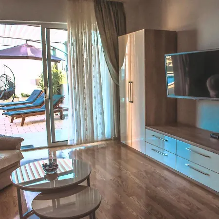 Lägenhet With Private Pool 